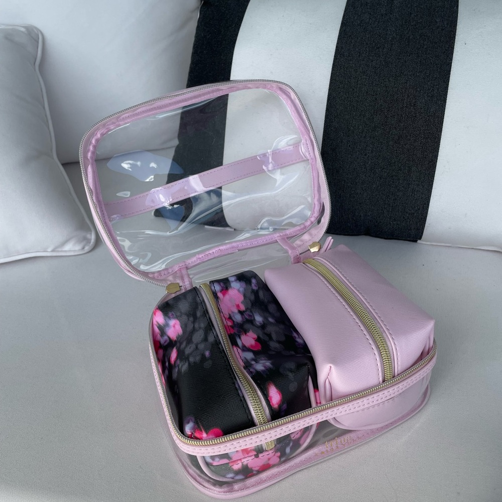 TRINA TURK MAKEUP TRAIN CASE SET - Picture 3 of 5
